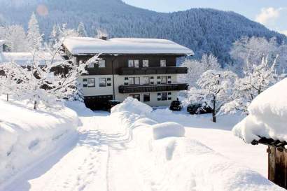 ticklhof_thiersee_haus_winter_anfahrt.jpg